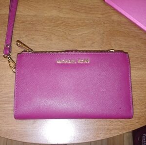 Michael Kors Double Zip Wallet Wristlet purple